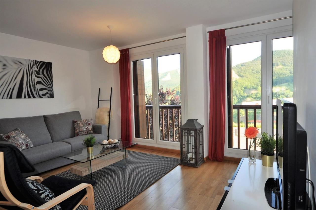Apartamentos Tirol Formigal Eksteriør bilde